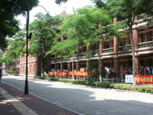 漫步芙蓉湖畔，邂逅厦大之美——厦门旅游网带你解锁校园游新体验