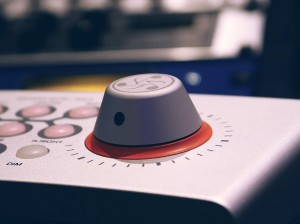 告别五音不全！3款搞笑电脑唱歌软件下载安装+傻瓜式教程，秒变麦霸！