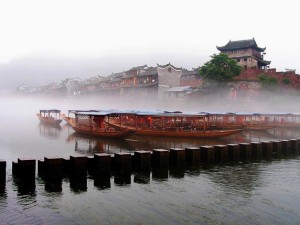 湘西双璧，茶峒与凤凰的千年古韵与诗意栖居