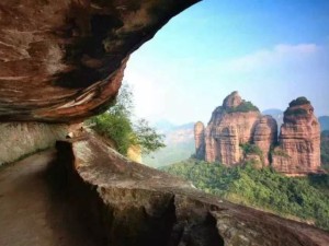 赤水丹霞绘山水，重庆烟火醉旅途