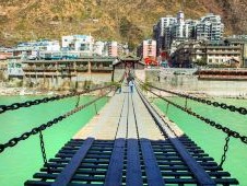 泸定桥附近最新天气预报，出行必备，天气早知道