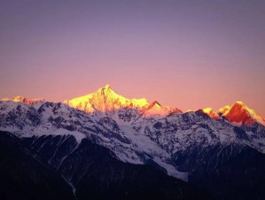 三月尼泊尔，邂逅春日里的雪山与佛光