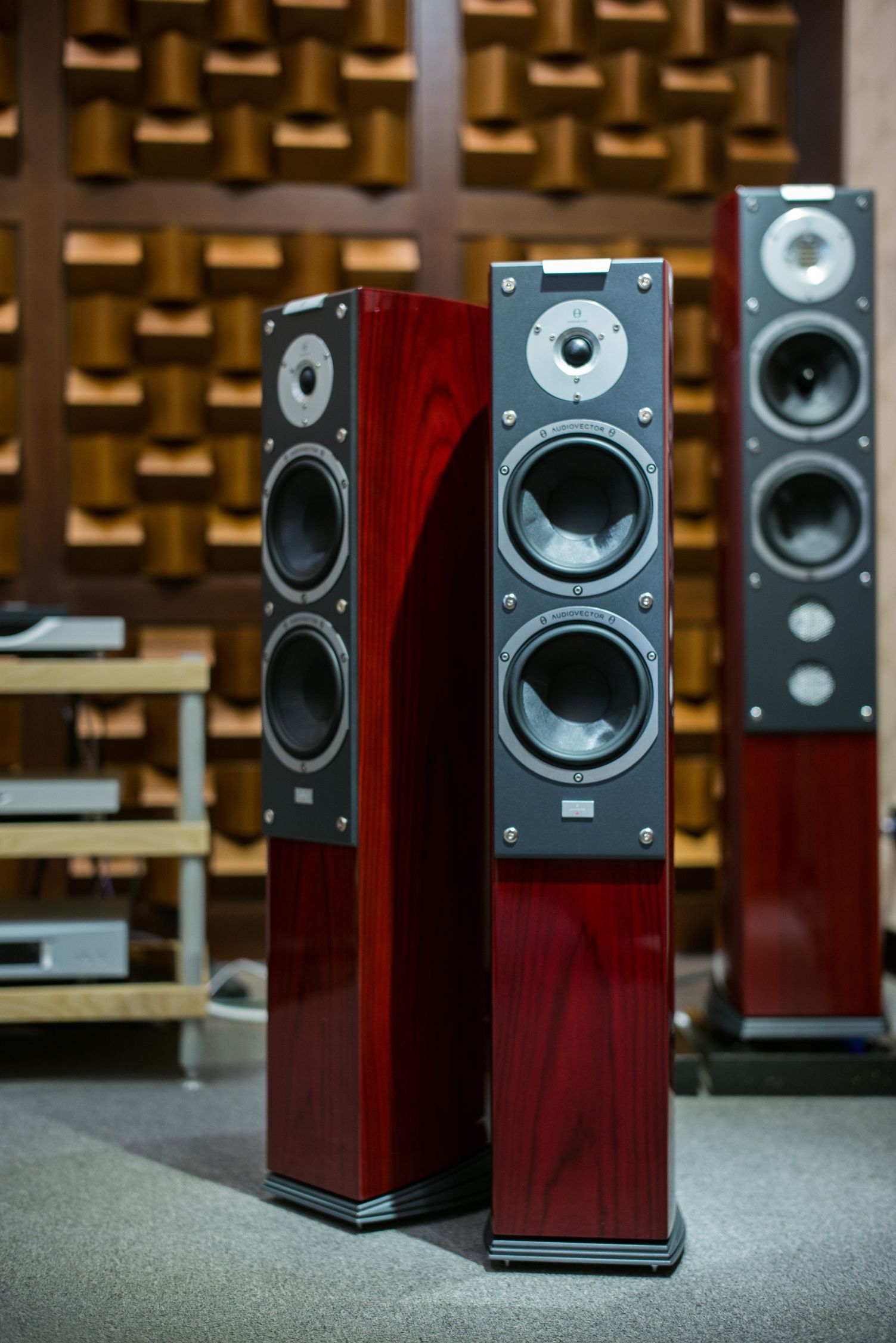 告别杂音与平淡！电脑声音优化软件下载指南，让音质声入人心