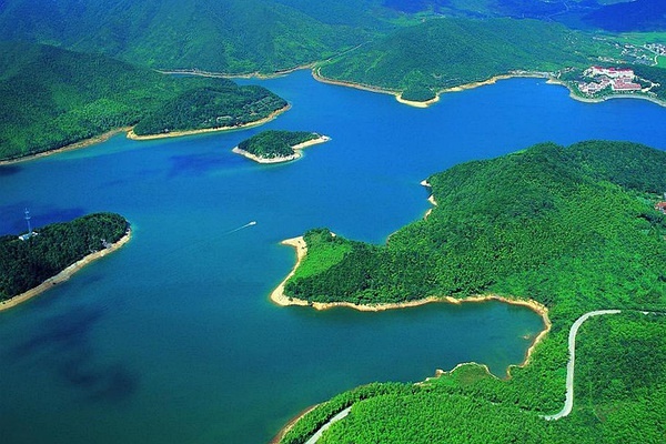吉林松花湖最新天气预报，秋日湖光山色与天气攻略