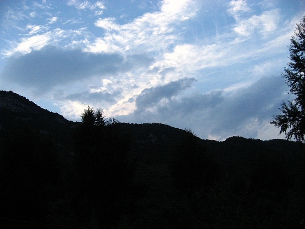 问道终南山，漫步古楼观，触摸千年道源与自然禅意