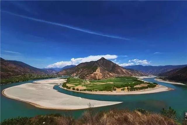 遵义自驾游，在红色热土与山水画卷间，驶向诗与远方