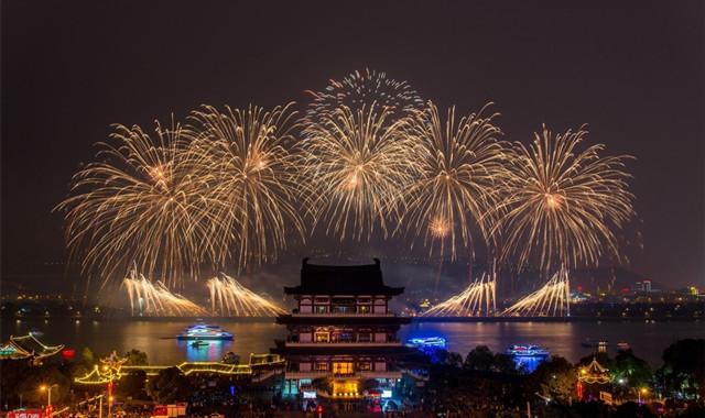 长沙4天3夜，从橘子洲头到茶颜悦色，赴一场星城烟火与美食之约