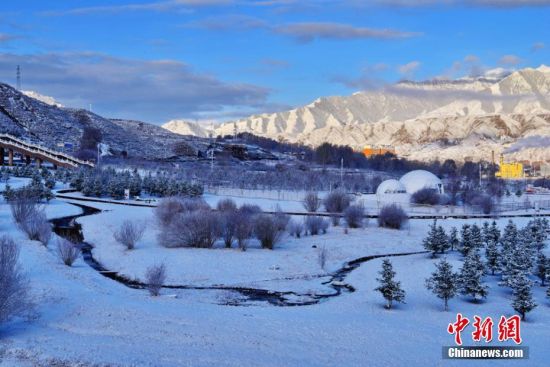 雪落陇原暖意生，甘肃周边冬季旅游全攻略