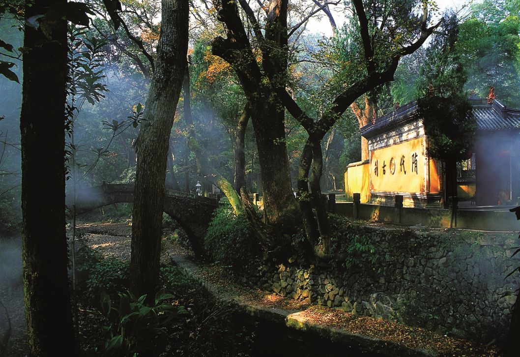 千年古刹禅意浓，山水胜境国清游——浙江天台山国清景区深度体验
