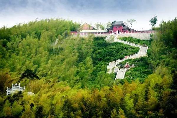7月贵阳，避暑天堂的清凉之旅，山水间的夏日慢生活