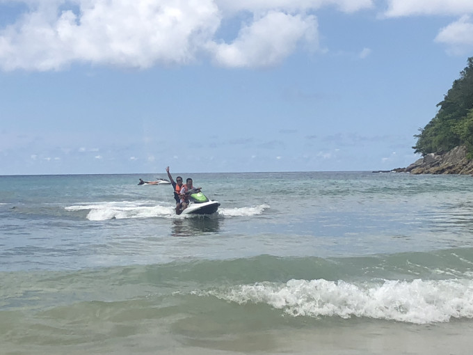 普吉岛环岛之旅，在碧海蓝天的环抱中，解锁海岛自由