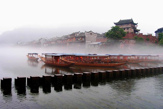 湘西双璧,茶峒与凤凰的千年古韵与诗意栖居 湘西双璧,茶峒与凤凰的千年古韵与诗意栖居