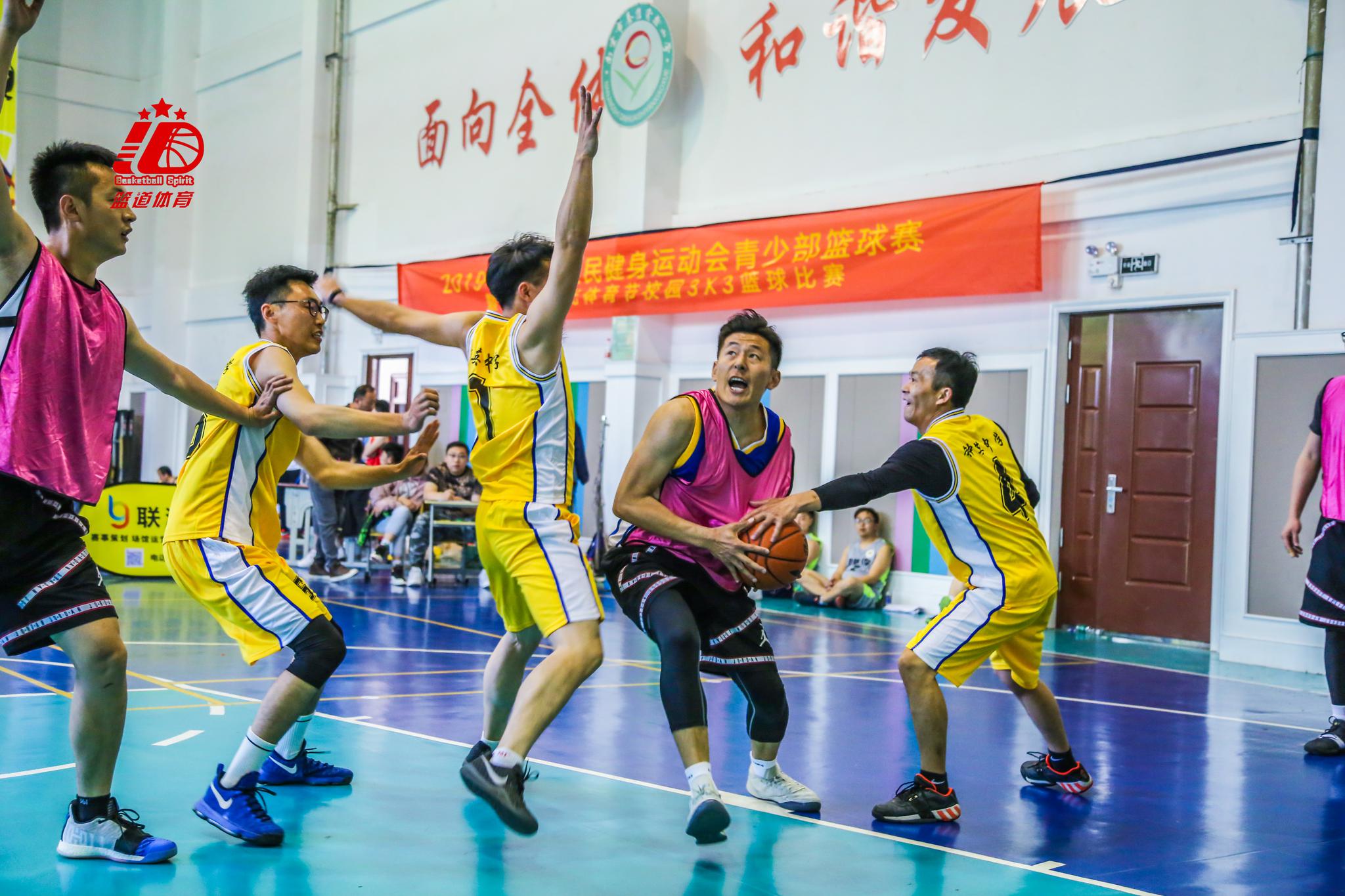 道一体育篮球直播官，赛场内外的热爱摆渡人