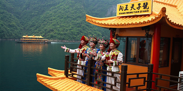 宜昌三峡春节，山水画卷里的年味盛宴