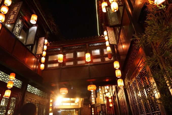 天府之国到京城，一场跨越千里的麻辣与京味之旅