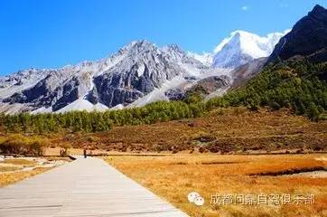 亚丁一日，在雪域褶皱里，偷一天天堂的颜色