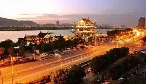 从湘江到恒河，长沙出发，赴一场印度的斑斓之约