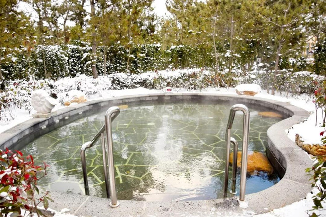 冬日暖游黄石，泡温泉、赏雪景、品美食，邂逅山水间的温暖时光