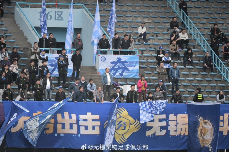 当体育场遇上红直播,热血与信仰的赛场共鸣 当体育场遇上红直播,热血与信仰的赛场共鸣