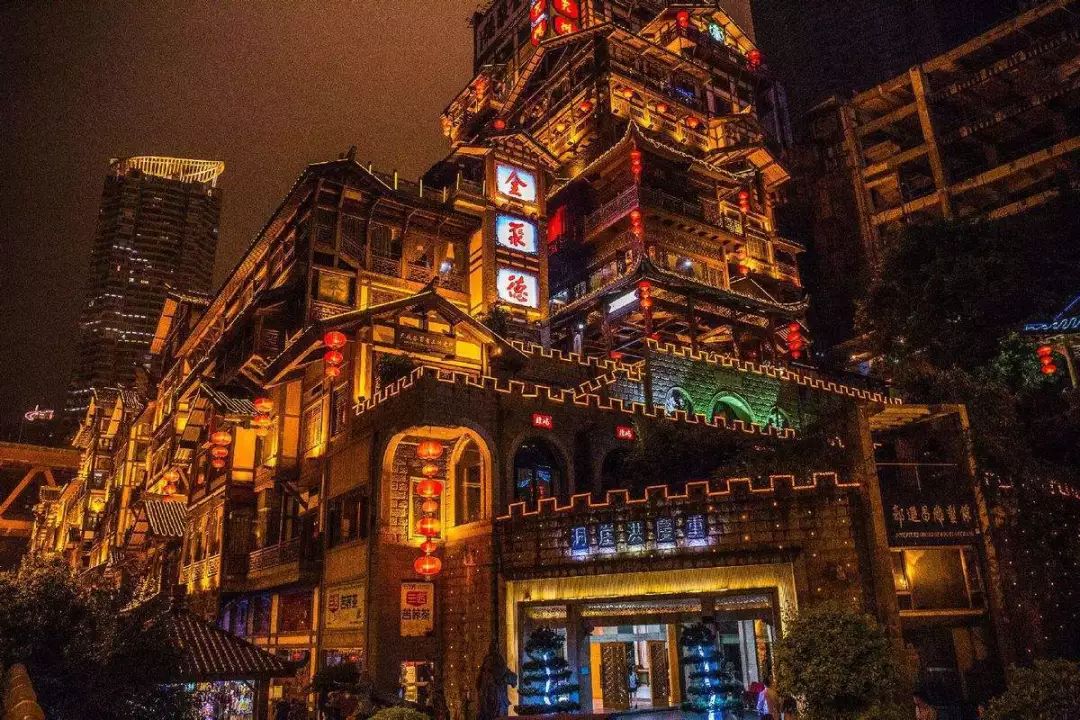 从广州出发，一场江南双城记，邂逅杭州的诗意与上海的繁华