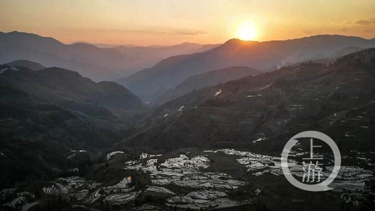 自驾云南元阳梯田，追一场大地上的光影诗篇
