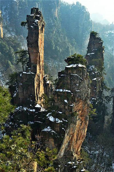 从奇峰林立到冰雪冬奥，张家界到张家口的南北双城记