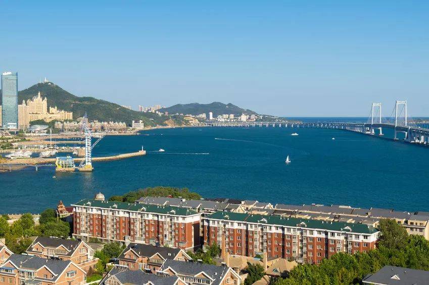 从天山到渤海，乌鲁木齐出发的大连风情之旅
