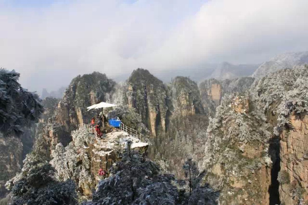 张家界天门山旅游导游图，解锁奇峰秘境的随身指南