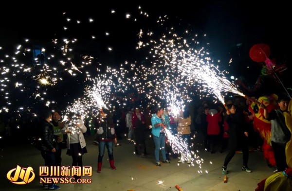 山城重庆春节自助游，烟火人间，年味里的热辣江湖