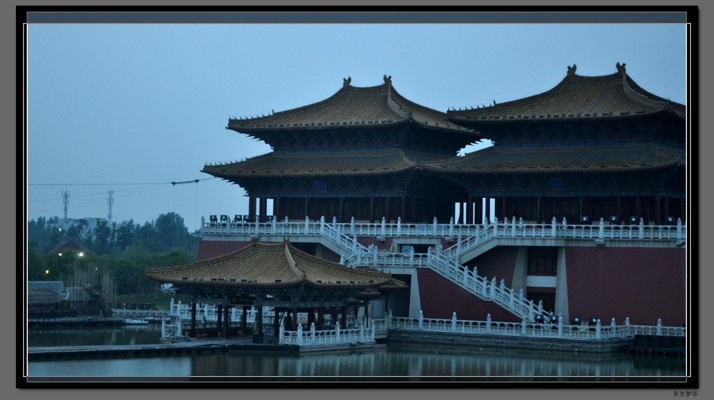 千年梦华处，古韵满汴梁——开封历史古迹与旅游魅力探析