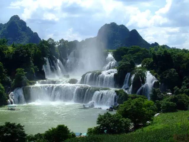 重庆出发，自驾奔赴九寨沟，600公里山水画卷，遇见人间仙境