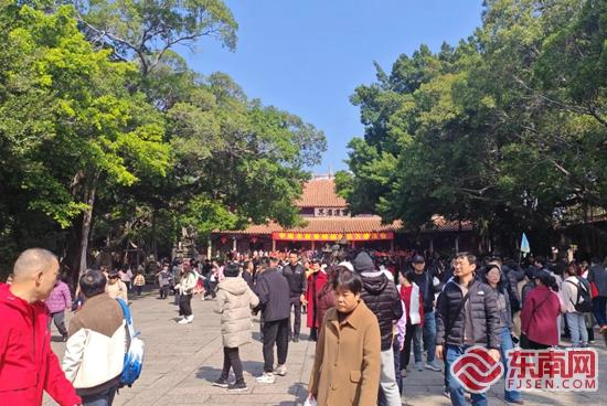 春节去哪儿玩？这些必打卡景点让你年味与美景双丰收！