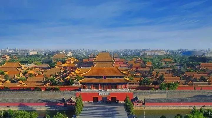从紫禁城到黄金塔，北京与迪拜的双城奇遇记