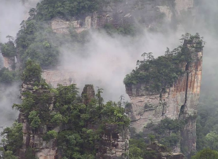 二月张家界，当冰雪吻上奇峰，赴一场山水间的冬日童话