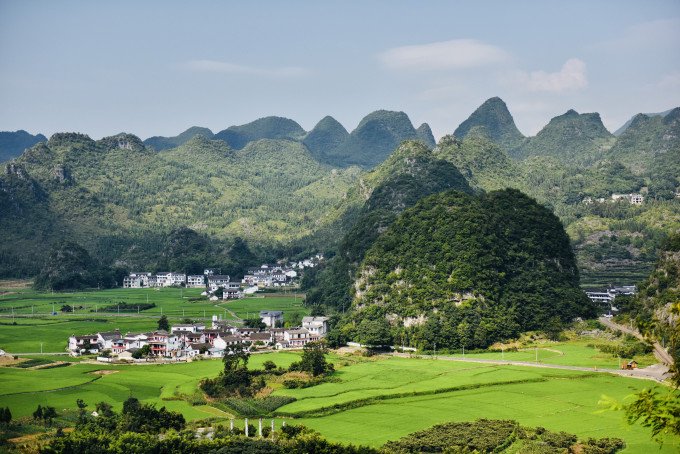 驰骋山水间，从成都到贵州万峰林的自驾诗画之旅