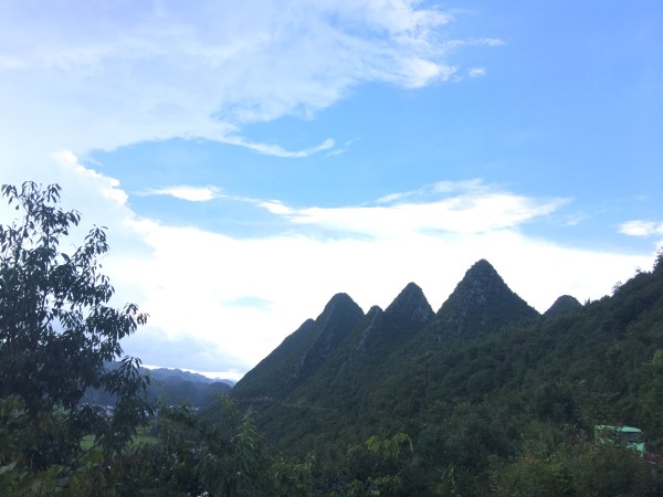 驰骋山水间，从成都到贵州万峰林的自驾诗画之旅