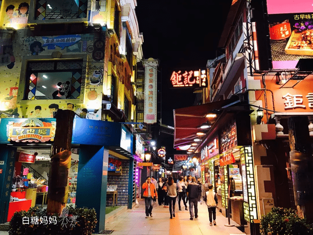 澳门逛吃攻略，一口咬下，全是人间烟火与葡式风情！