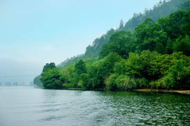 山水间的诗意栖居——探寻雁栖镇的旅游魅力