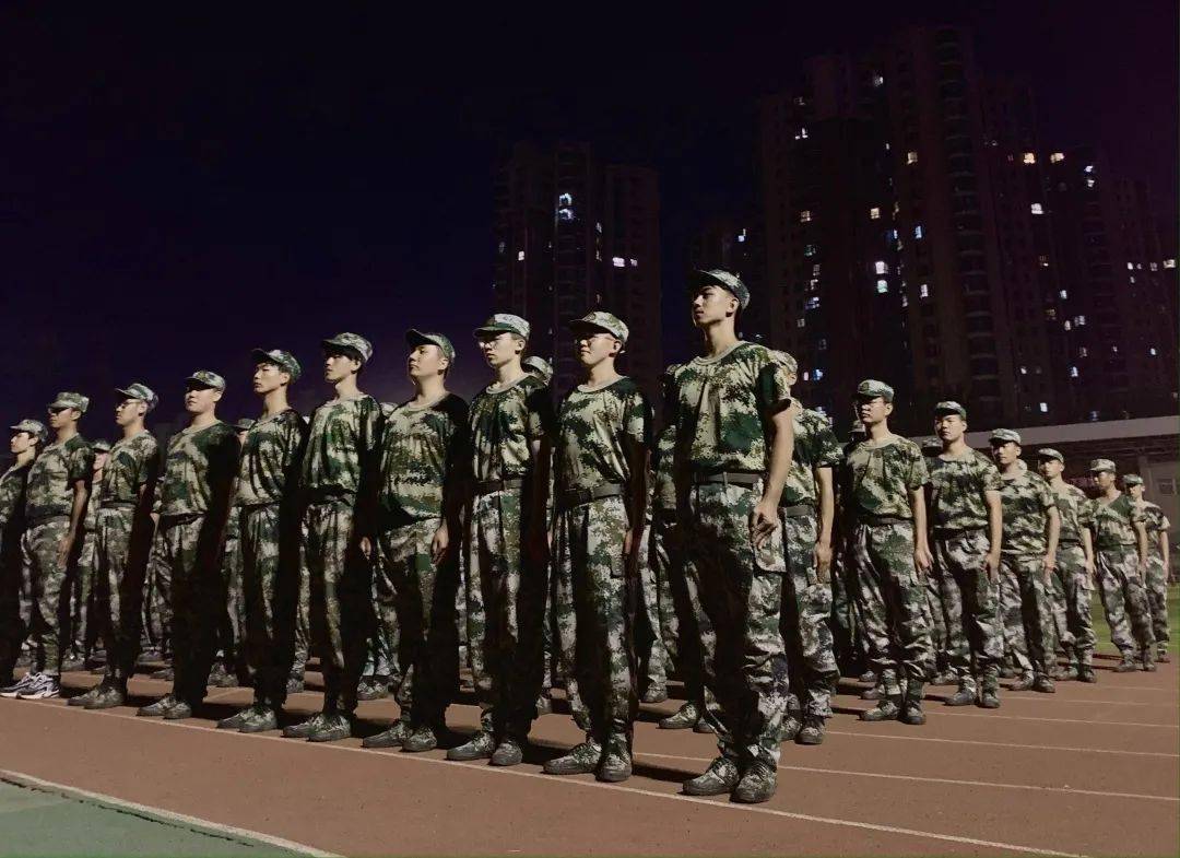 前进斯太尔迎战列特B队，低级别联赛的青春风暴与经验之战